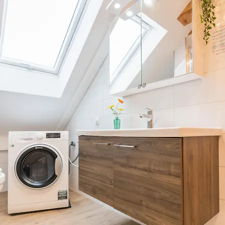 1 Bedroom With King Bed, 2 Min To Rab * Ramstein-Miesenbach