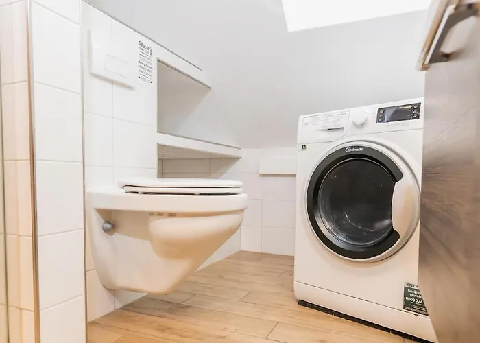 Appartement 1 Bedroom With King Bed, 2 Min To Rab Ramstein-Miesenbach